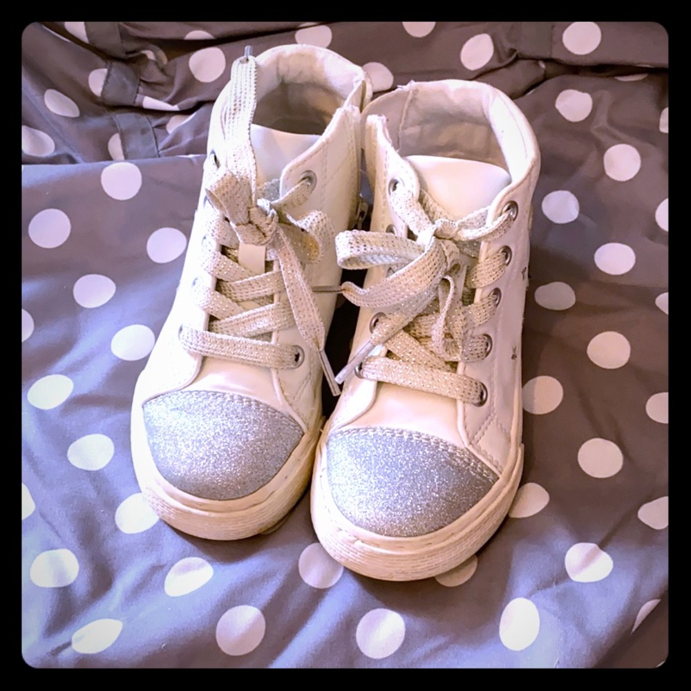 Toddler shoes